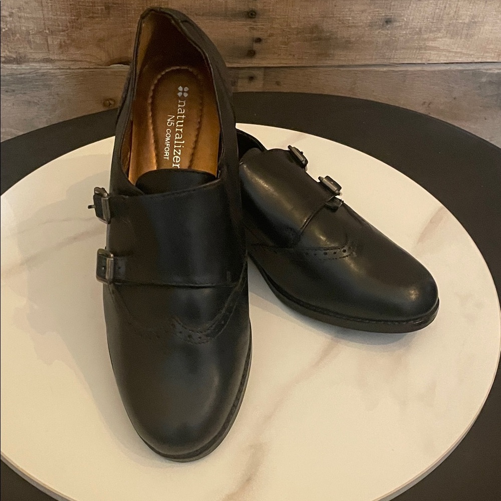 Naturalizer Women's Classic Black Loafers